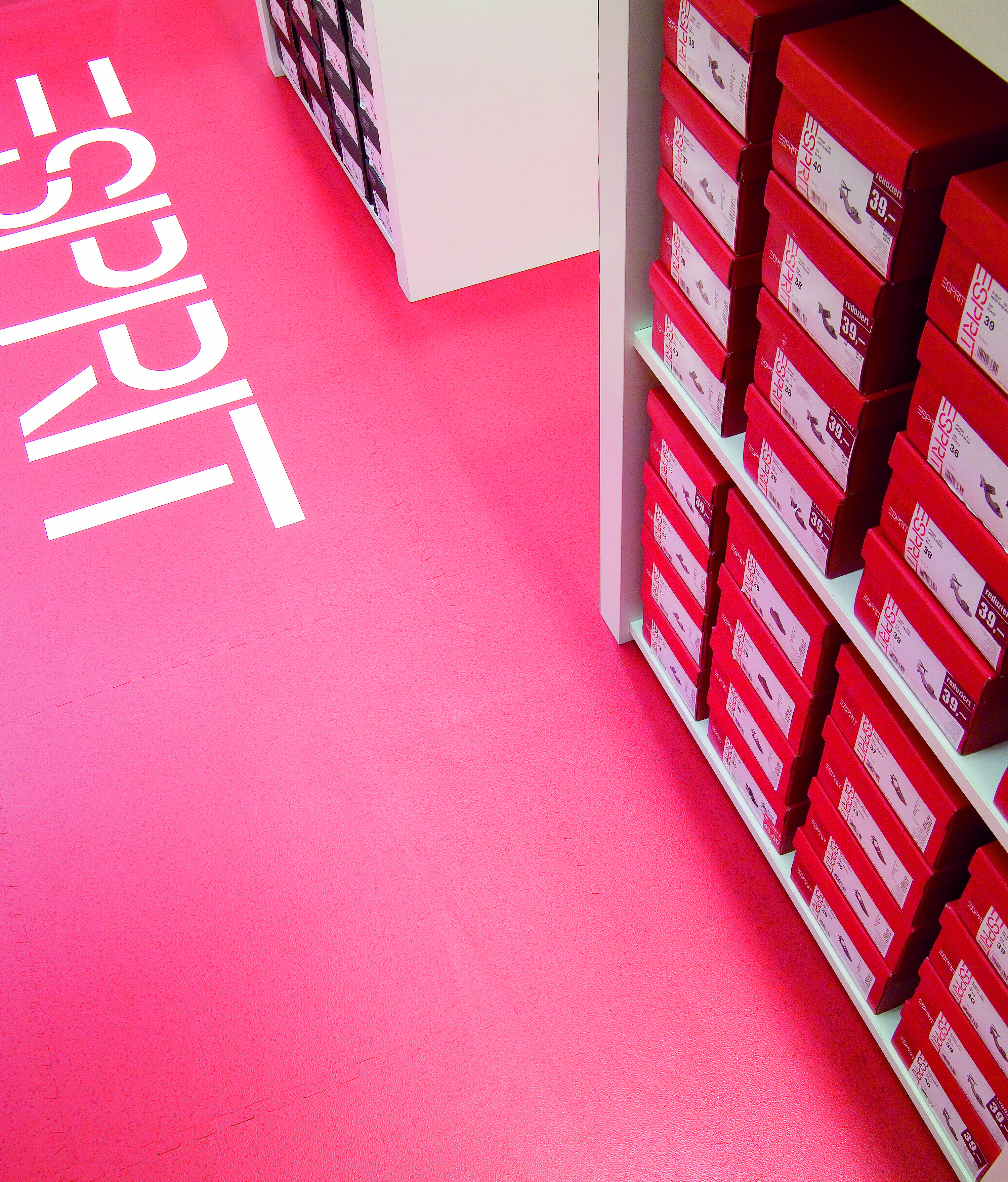 esprit_details_18.jpg