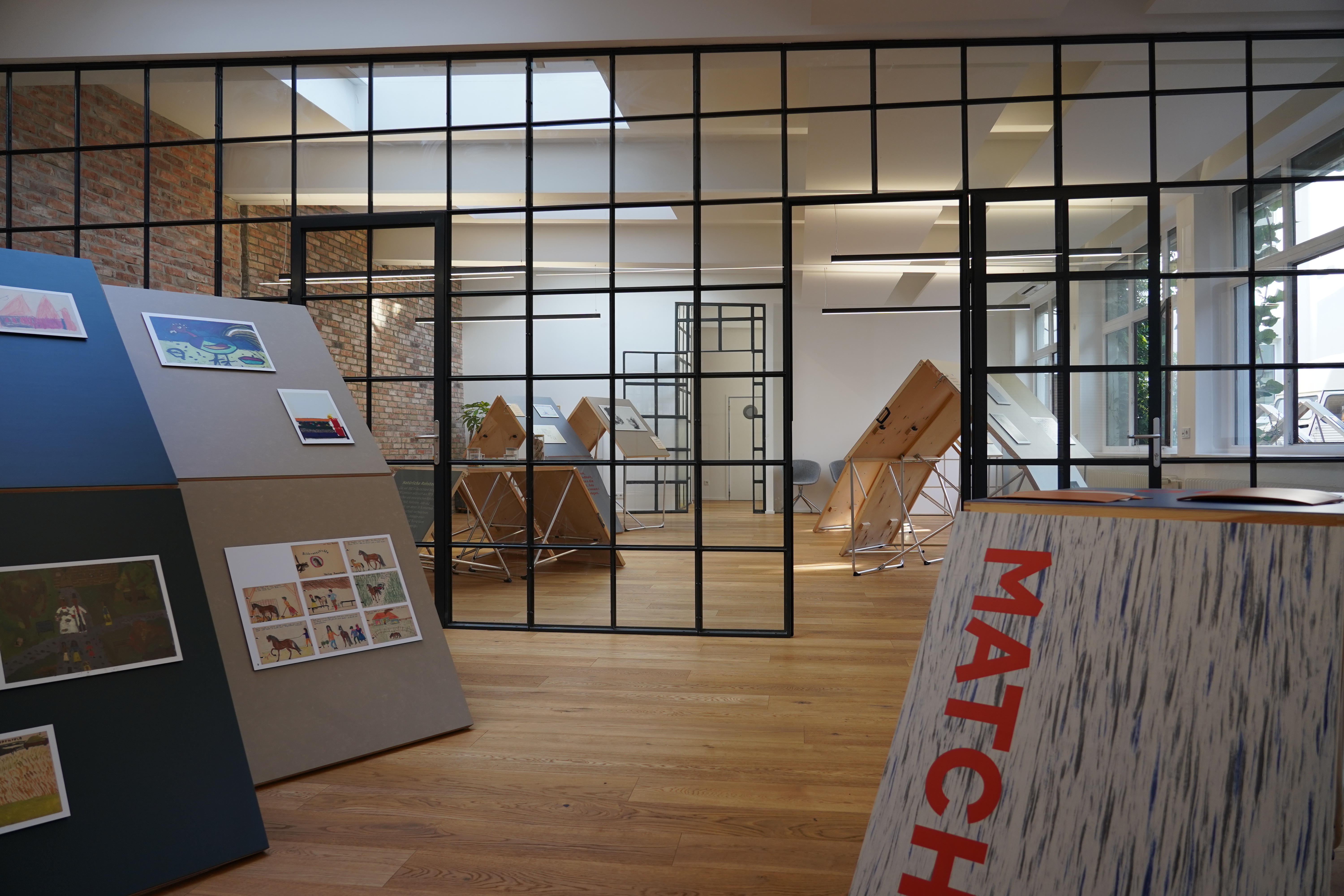 Ausstellung Wie wir laufen lernten